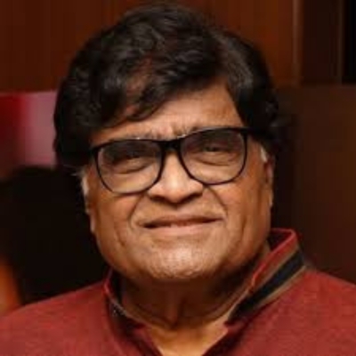  Ashok Saraf as Ashok Mama