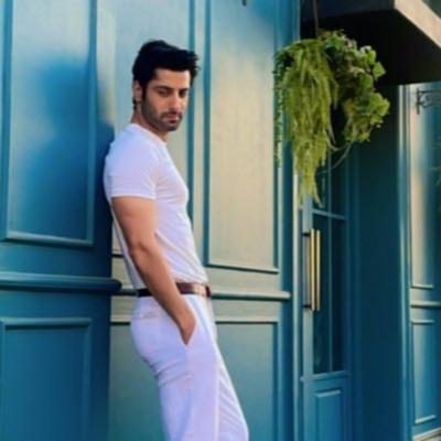 Hitanshu Jinsi as Dhruv Shukla