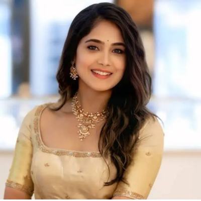 Mokshitha Pai as Paaru